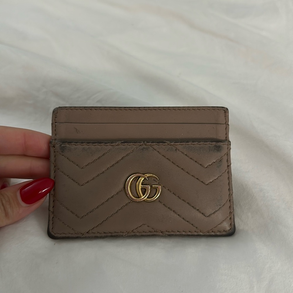 Gucci- GG Marmont card case